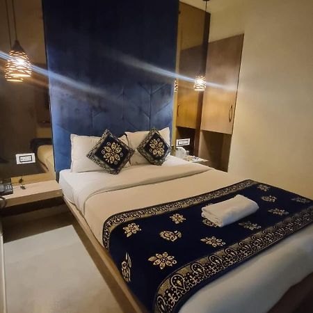 Beachfront Resort Калангут Экстерьер фото
